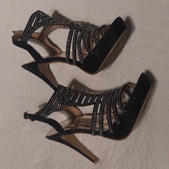 Glitzy Stilletoes with 4.5" heel - Picture 3 of 5